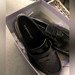 NWT Madden Girl Heather Platform Loafers